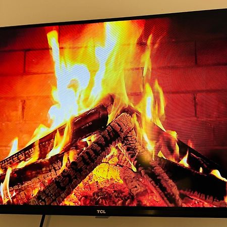 A Y A Apartamento Fuenlabrada Eksteriør billede